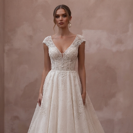 Cathedral Train Wedding Dresses with Luxury Lace Borders