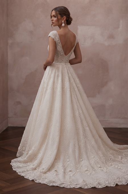 Cathedral Train Wedding Dresses with Luxury Lace Borders