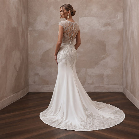 Chapel Train Wedding Dresses with Classic Sophistication - Apparel & Accessories > Clothing > Wedding & Bridal Party Dresses > Wedding Dresses - Mignonette