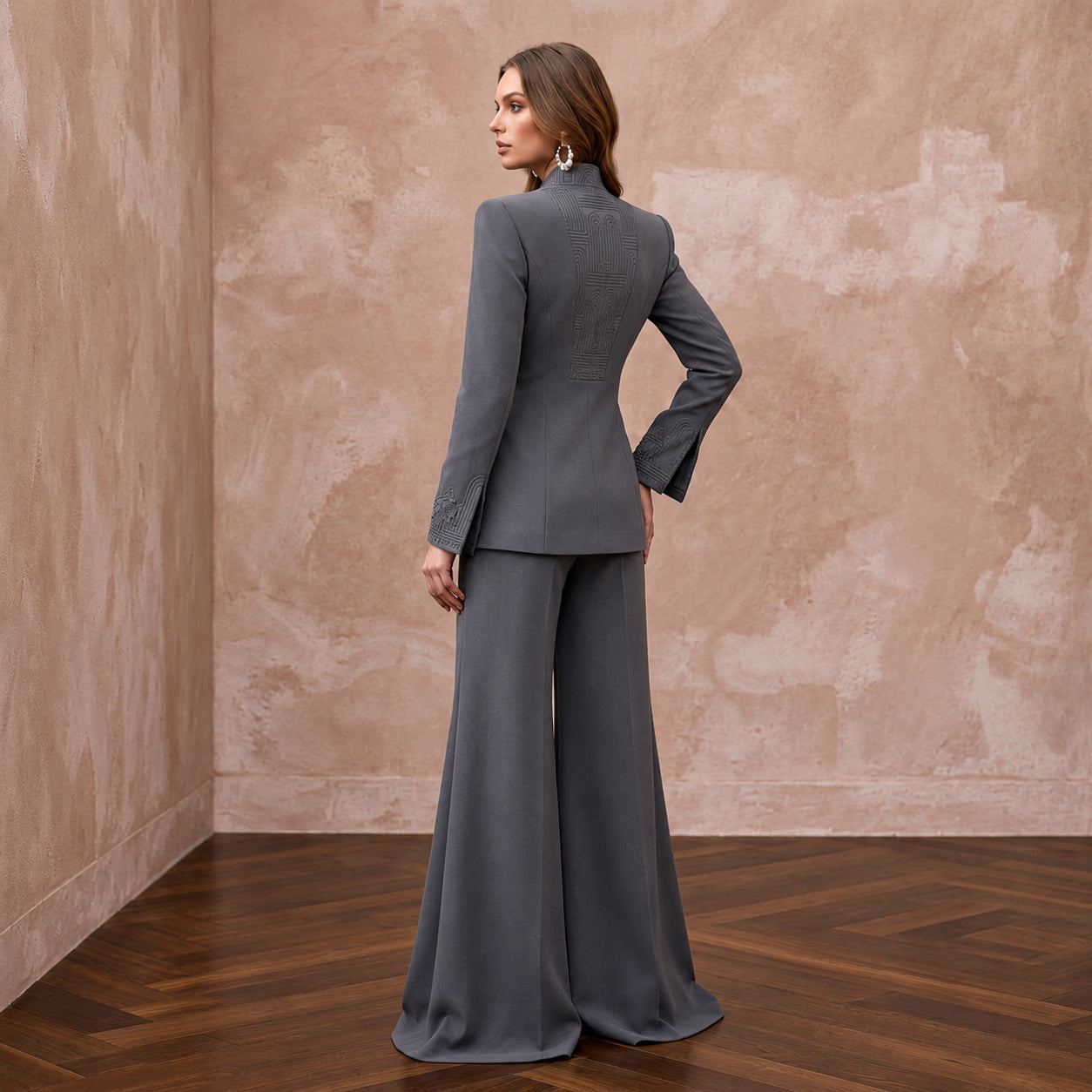 Charcoal Grey Minimalist Tailored Crepe Evening Suit with Wide Trousers Secondary image