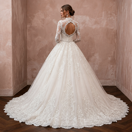 Classic Lace Ball Gown Bridal Gown with Long Sleeves