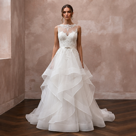 Classic Wedding Dresses with Lace and Organza Layers