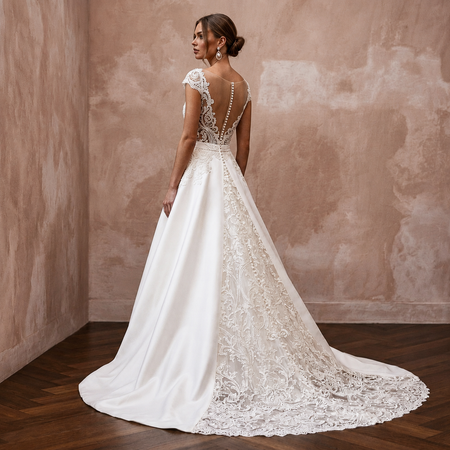 Classic Wedding Dresses with Luxurious Silk and Lace Fabrics