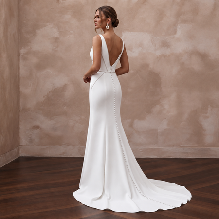 Clean-Lined Crepe Bridal Gown for a City Wedding