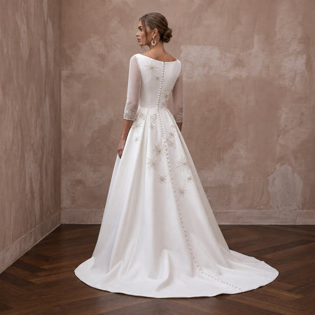 Couture Wedding Dresses with Exclusive Designer Details - Apparel & Accessories > Clothing > Wedding & Bridal Party Dresses > Wedding Dresses - Mignonette