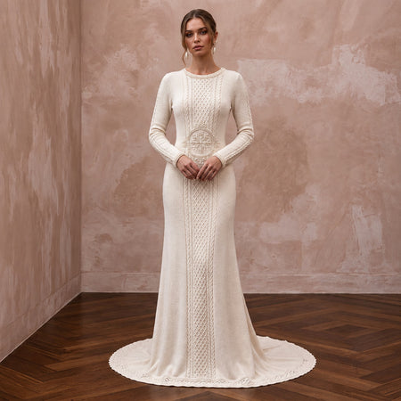 Cozy Cream Cashmere Blend Knit Bridal Gown for Après-Ski Rehearsal
