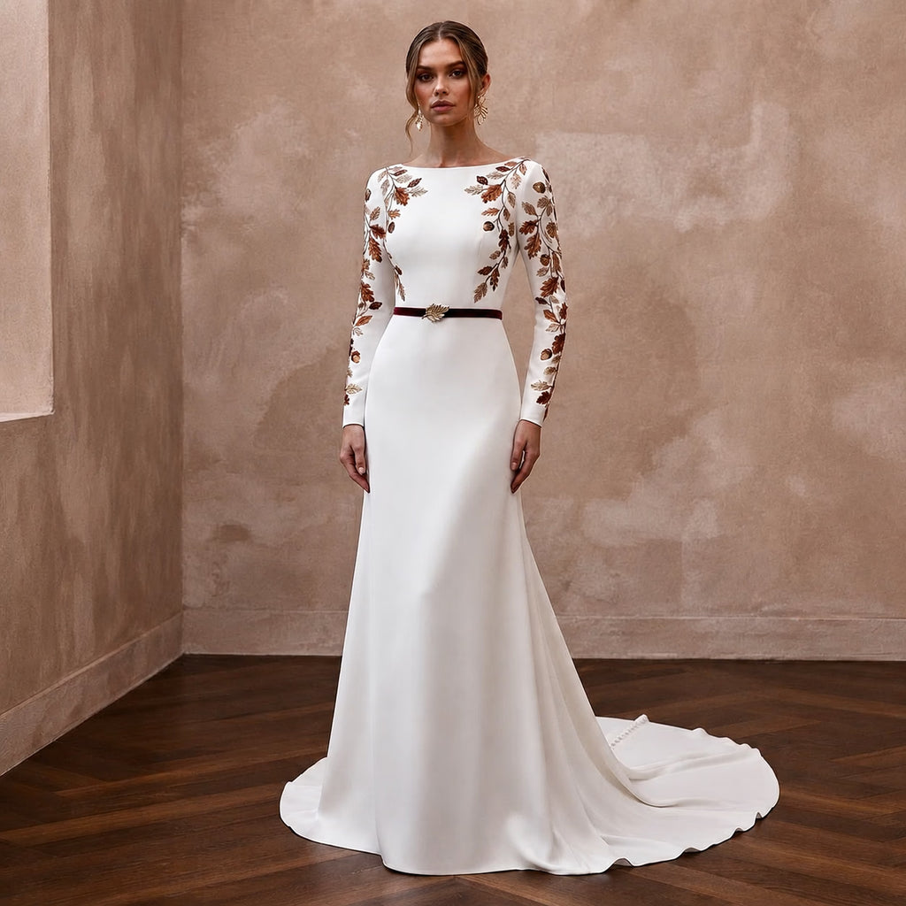 Elegant Crepe Bridal Gown for an Autumn Wedding