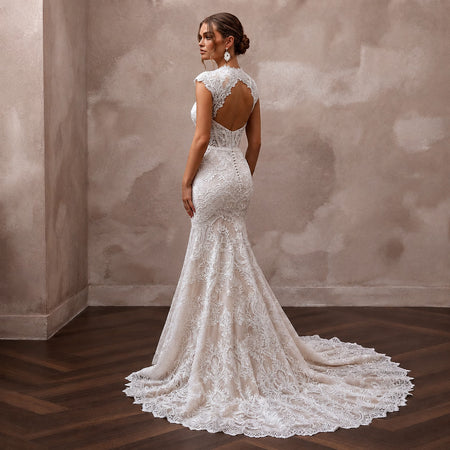 Elegant Lace Trumpet Wedding Dress for a Formal Wedding - Apparel & Accessories > Clothing > Wedding & Bridal Party Dresses > Wedding Dresses - Mignonette Bridal