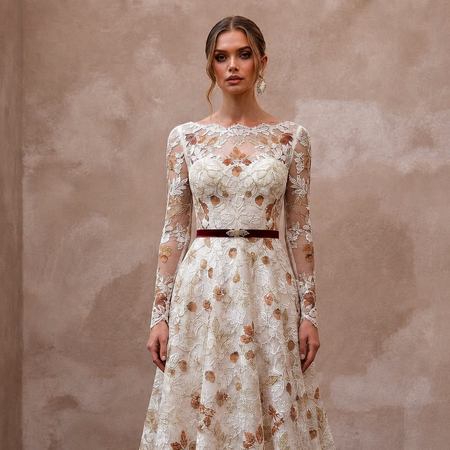 Elegant Lace Wedding Gown for a November Wedding