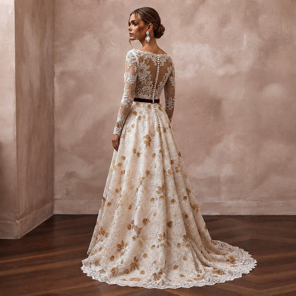 Elegant Lace Wedding Gown for a November Wedding