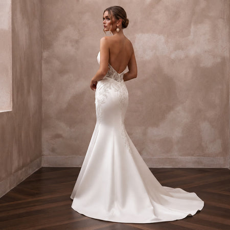 Elegant Mermaid Satin Wedding Dress for a Formal Reception