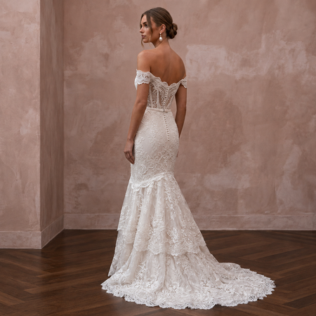 Elegant Off-White Lace Fit-and-Flare Wedding Gown for Second Wedding