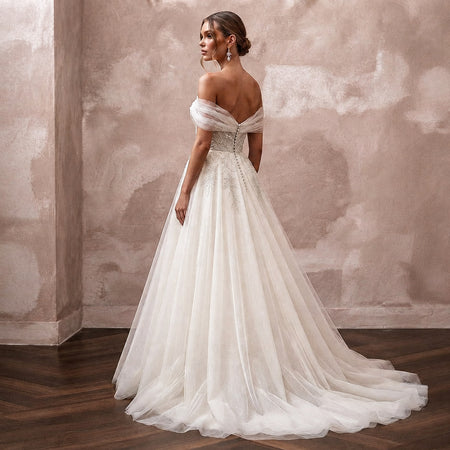 Elegant Tulle Wedding Dress with Off-the-Shoulder Neckline and Ball Gown Silhouette