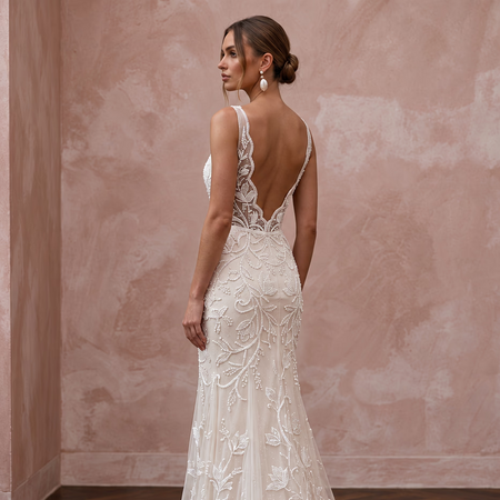 Enchanting Cream Embroidered Tulle Bridal Dress for Engagement Party