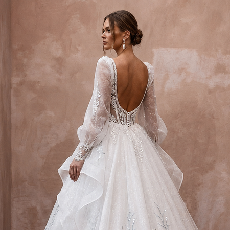 Fairytale Wedding Dresses with Glitter Organza Skirts