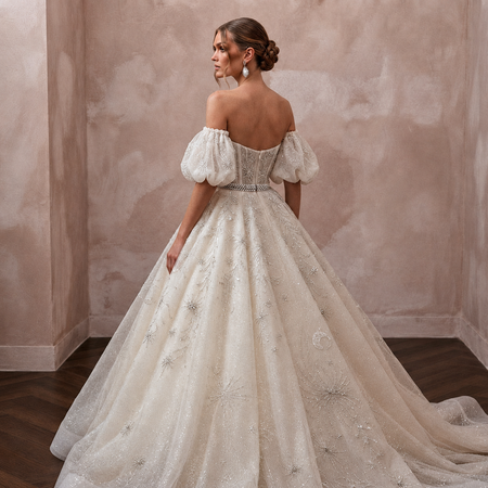 Fairytale Wedding Dresses with Glittering Tulle Layers