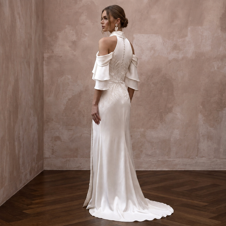 Fluid Off-White Liquid Satin Sheath for Beach Reception