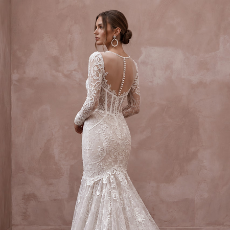 Ivory Chantilly Lace Long Sleeve Mermaid Gown for Winter Ceremony