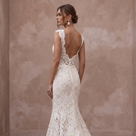 Ivory Floral Guipure Lace Trumpet Dress for Tropical Beach Ceremony