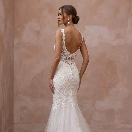 Ivory Laser - Cut Floral Applique Tulle Sweetheart Mermaid Dress - Apparel & Accessories > Clothing > Wedding & Bridal Party Dresses > Wedding Dresses - Mignonette Bridal