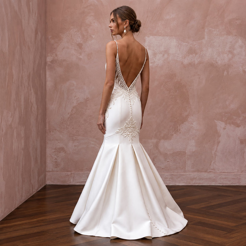 Ivory Matte Satin Sweetheart Neckline Trumpet Gown for Formal Ceremony