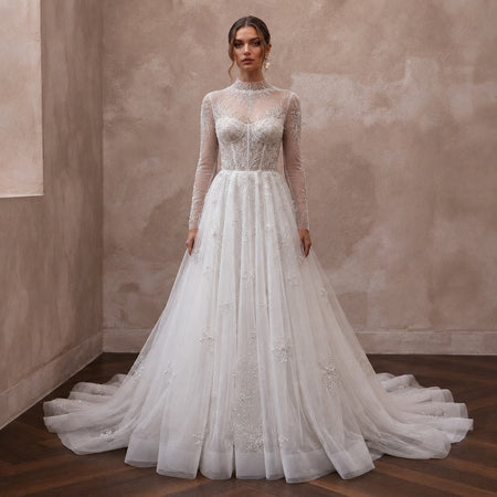 Long Sleeve Tulle Bridal Dress for a Snowy Wedding