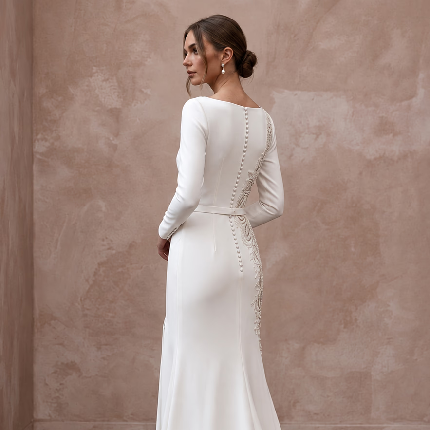 Made-to-Measure Crepe Bridal Gown for a Courthouse Wedding