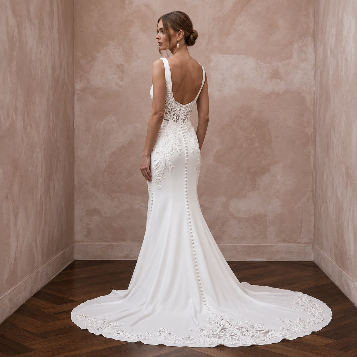 Made-to-Measure Mermaid Wedding Gown with Detachable Train Secondary image