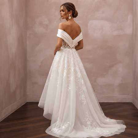 Midi Wedding Dresses with Modern Romantic Style