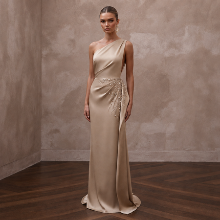 Minimalist Champagne Sandwashed Silk Column for Rehearsal