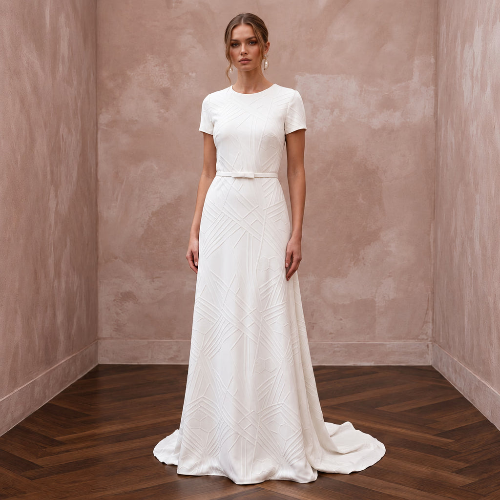 Minimalist Cream Stretch Georgette T-Shirt Bridal Gown for Elopement