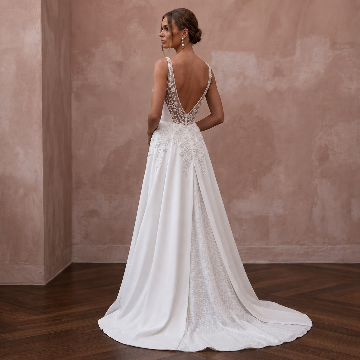 Minimalist Crepe A-Line Wedding Dress for a Courthouse Wedding Secondary image
