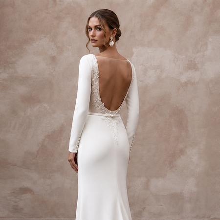 Minimalist Crepe Bridal Dress for a Garden Wedding