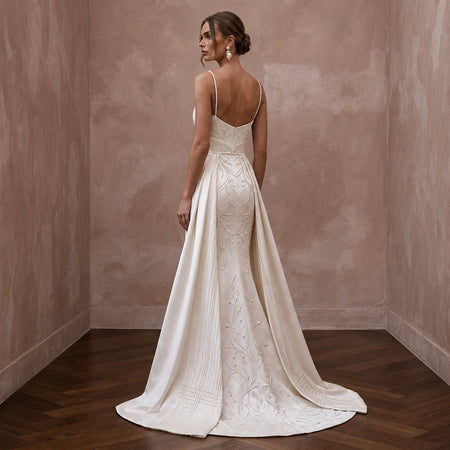 Minimalist Satin Wedding Dress with Spaghetti Straps and Sheath Silhouette
