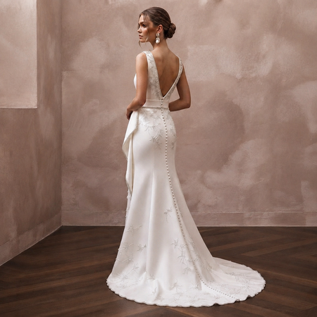 Minimalist Satin Wedding Gown for an Intimate Courthouse Ceremony