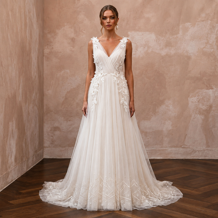 Minimalist Tulle Wedding Dress for a Mountain Elopement