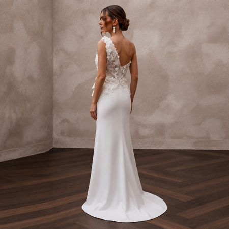 Modern Crepe Wedding Gown for a City Hall Elopement