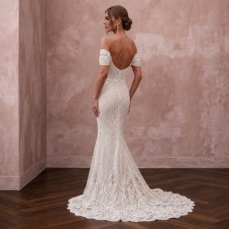 Modern Lace Wedding Dress with Off-the-Shoulder Neckline and Mermaid Silhouette