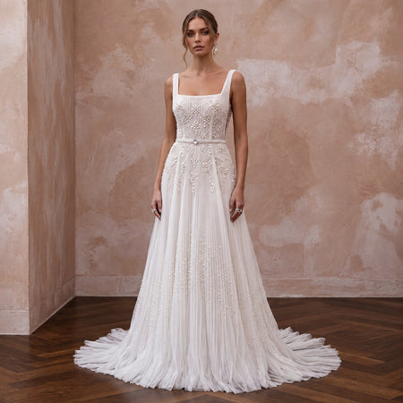 Modern Tulle Wedding Dress with Square Neckline