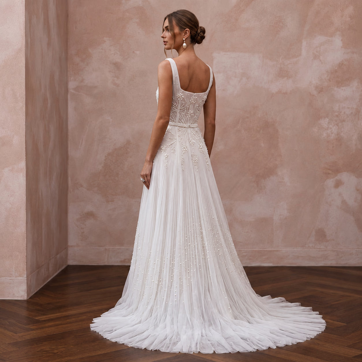 Modern Tulle Wedding Dress with Square Neckline