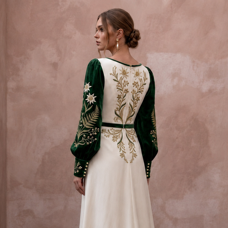 Mountain Wedding Dresses with Velvet Sleeve Details