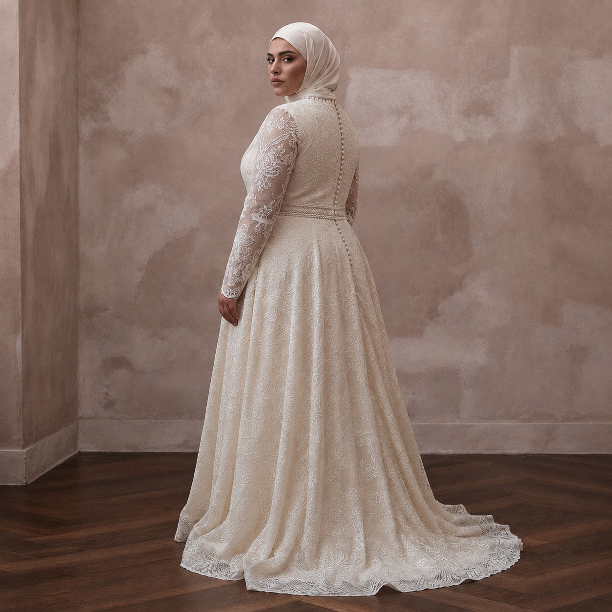 Muslim Plus Size Lace Wedding Dress with Long Sleeves