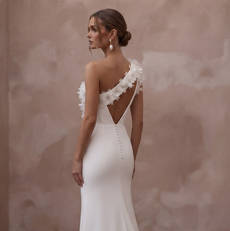 One Shoulder Wedding Dresses with Modern Luxury Appeal