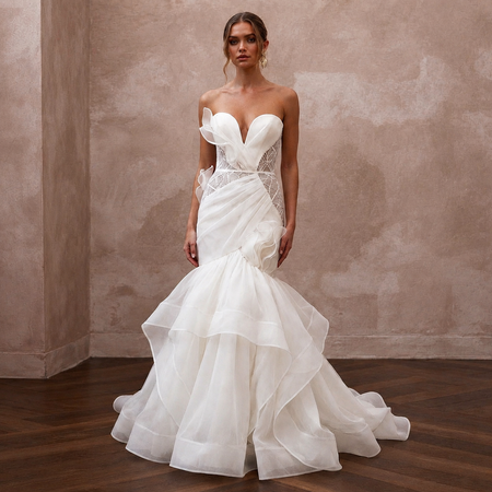 Organza Mermaid Wedding Dresses with Contemporary Style