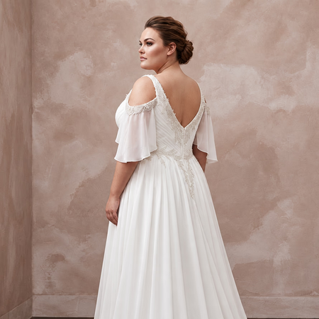 Plus Size Ivory Chiffon Cold Shoulder Flowing Beach Bridal Gown