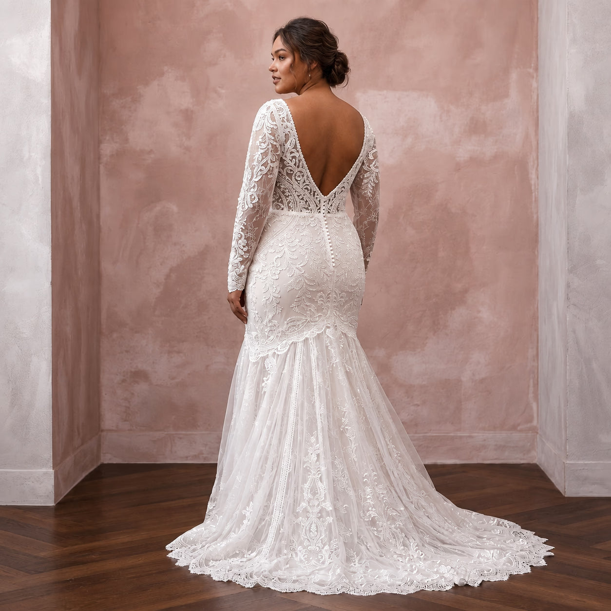 Plus Size Lace Trumpet Wedding Dress with Long Sleeves Secondary image