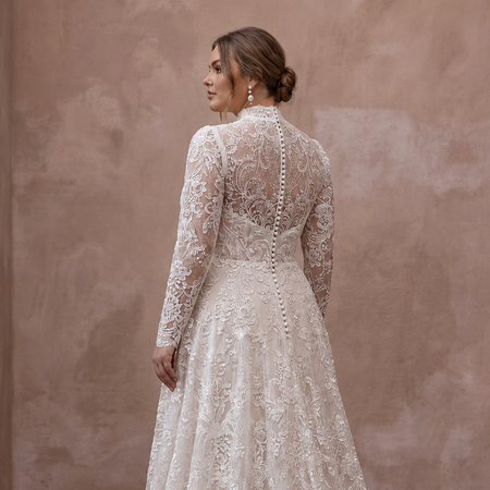 Plus Size Modest Lace Wedding Dress with High Neck