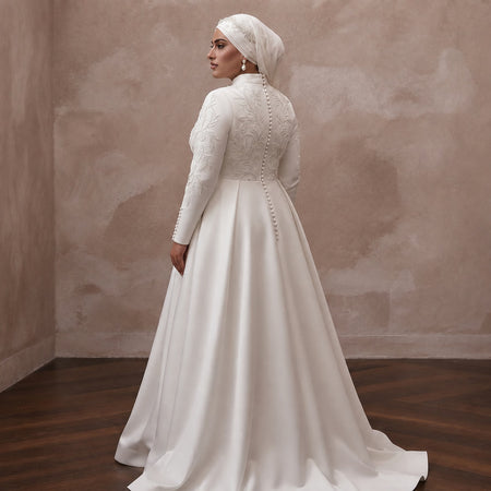 Plus Size Muslim Wedding Dress with Long Sleeves
