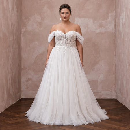 Plus Size Soft White Tulle A-Line Gown with Detachable Off-the-Shoulder Sleeves