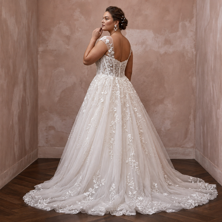 Plus Size Tulle Ball Gown Wedding Dress with Corset Bodice